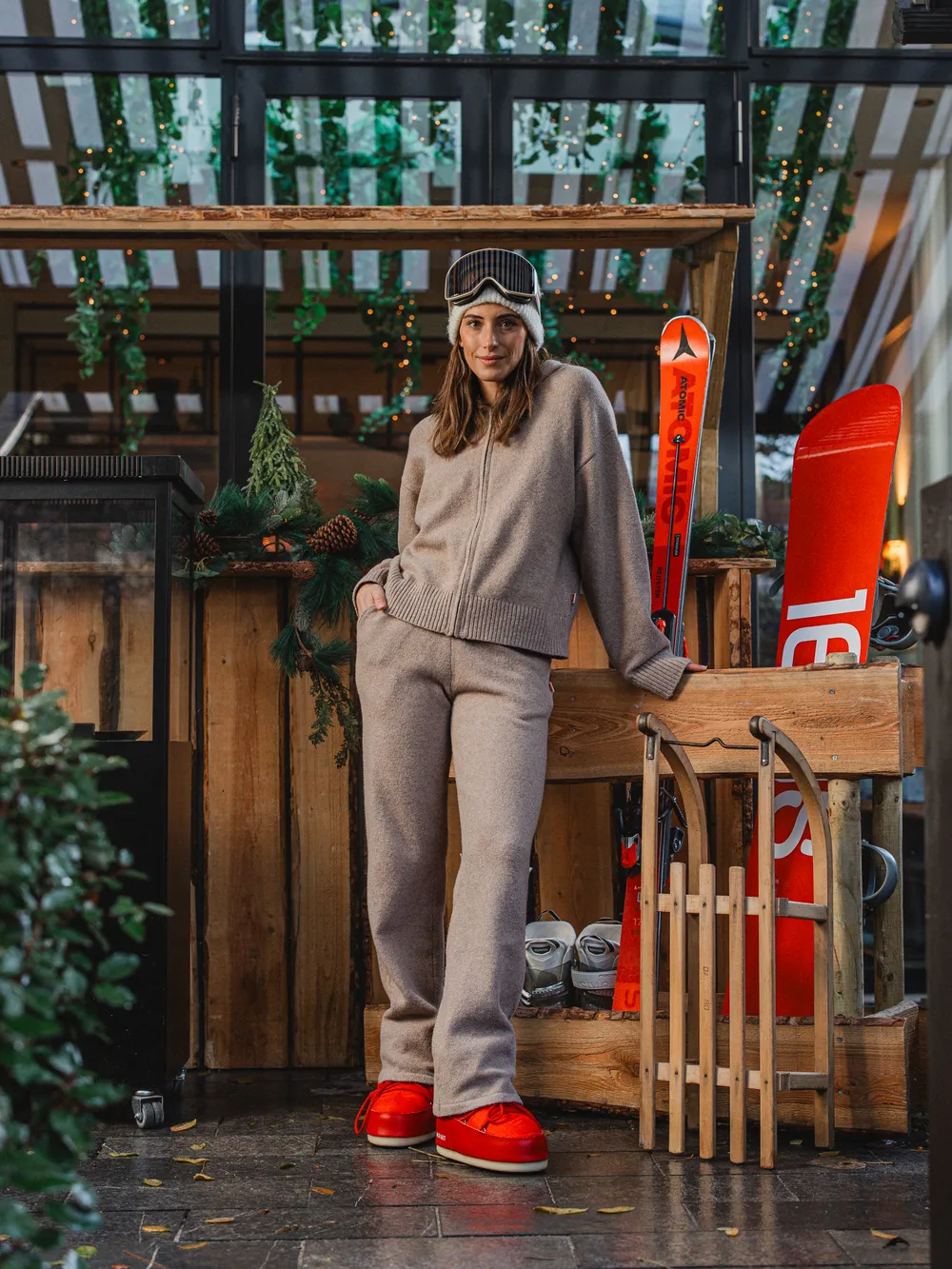 Brown Knitted Zip Vest - Image 4